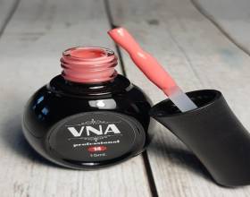 VNA Red 14