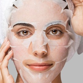 front-view-woman-with-face-beauty-mask-1_copy_600x600